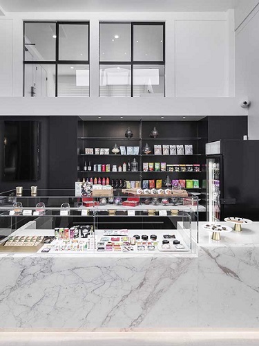 Synchronicity-Holistic-An-Elevated-Dispensary-Catering-to-Senior-Women-retail-profile-4-cannabis-news-mg-Magazine-mgretailer