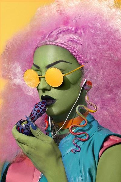 Laganja-Estranga-Honey-Pot-CBD-Body-Care-Box-Set-CBD-products-mg-magazine-mgretailer