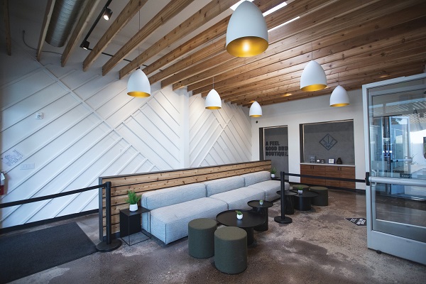 Urbn-Leaf-Spreading-San-Diego-Chic-Grover-Beach-cannabis-dispensary-mg-magazine-mgretailer